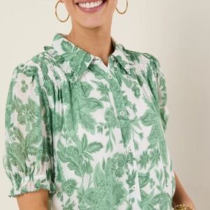 Avari Mindi Top Size L Green&White Leaf Pattern Boho Preppy Feminine Botanical